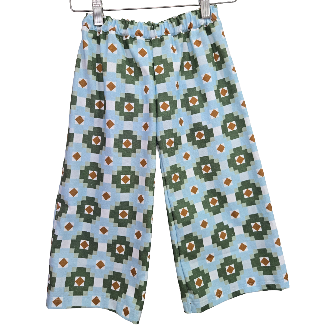 KIDS PANTS (Size 4)